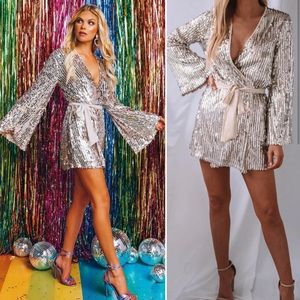 SHOW ME YOUR MUMU Giselle Kimono Wrap Silver Sequin Party Dress XS